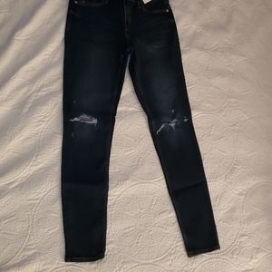 skinny distressed jeans